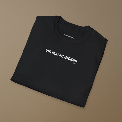Unisex minimalist folded t-shirt with the Latin phrase “Vir Magni Ingenii” in soft black cotton
